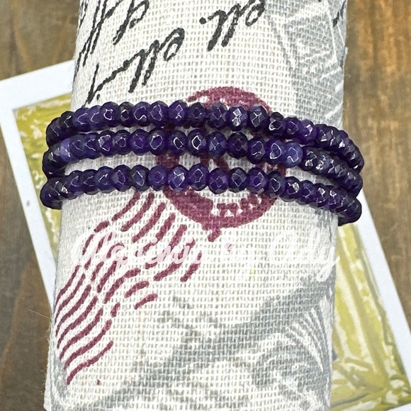 Amethyst confetti triple string layered bracelet/February birthstone - Picture 2 of 8